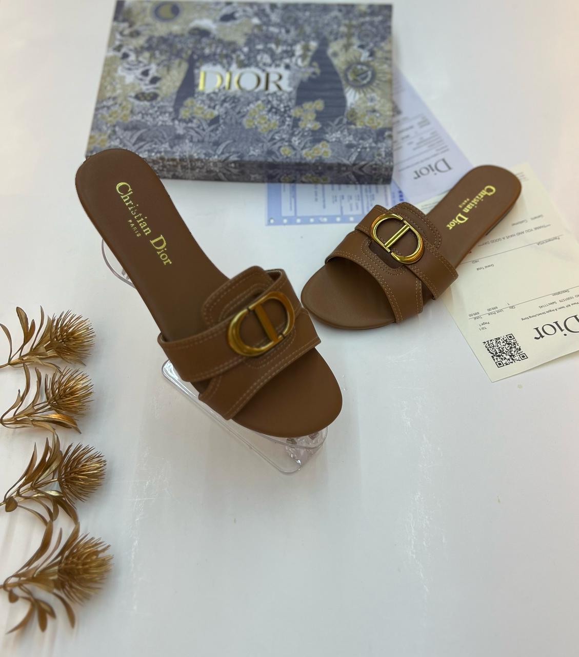 Dior 30 Montaigne Slide (Cognac / Brown)
