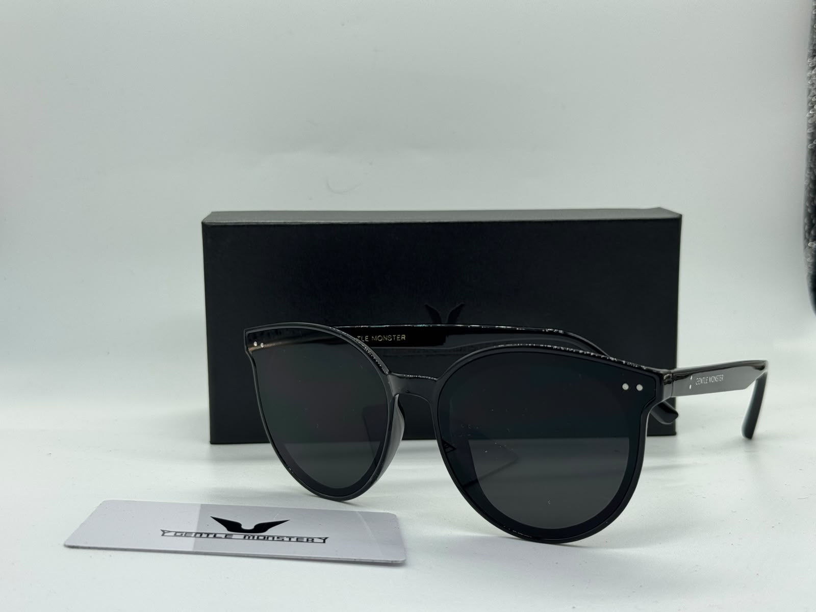 Gentle Monster - Solo 01 (Black)