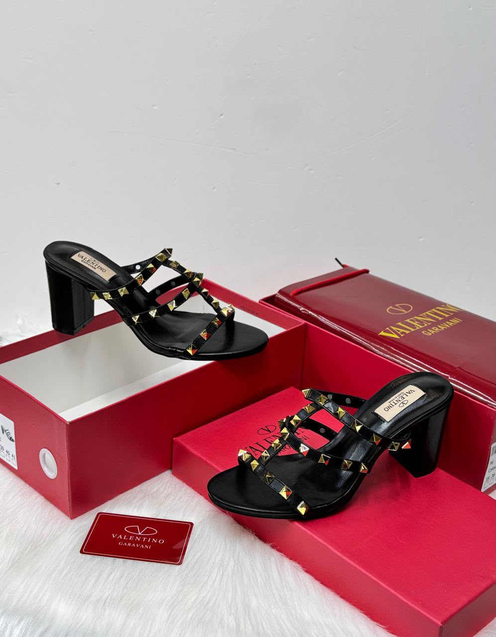 Valentino Garavani Rockstud Slide Sandals (Black)