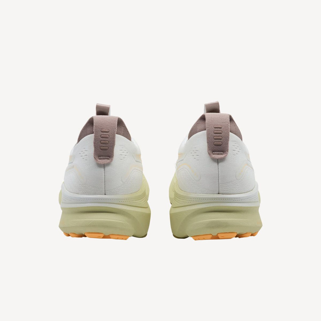 ASICS GEL-KAYANO 32 (White/Muted Sage/Peach)