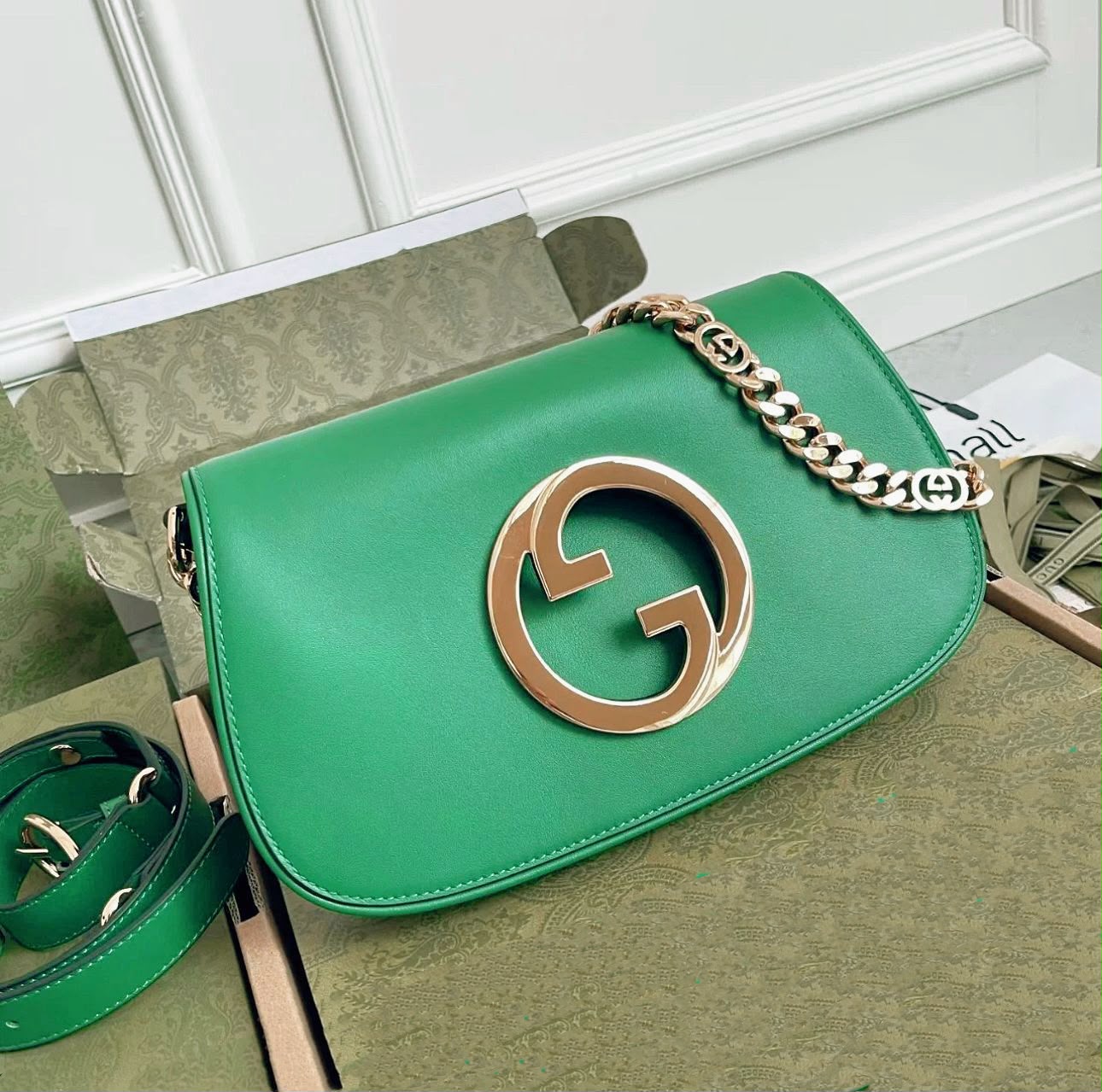 Gucci Blondie Shoulder Bag (Green)