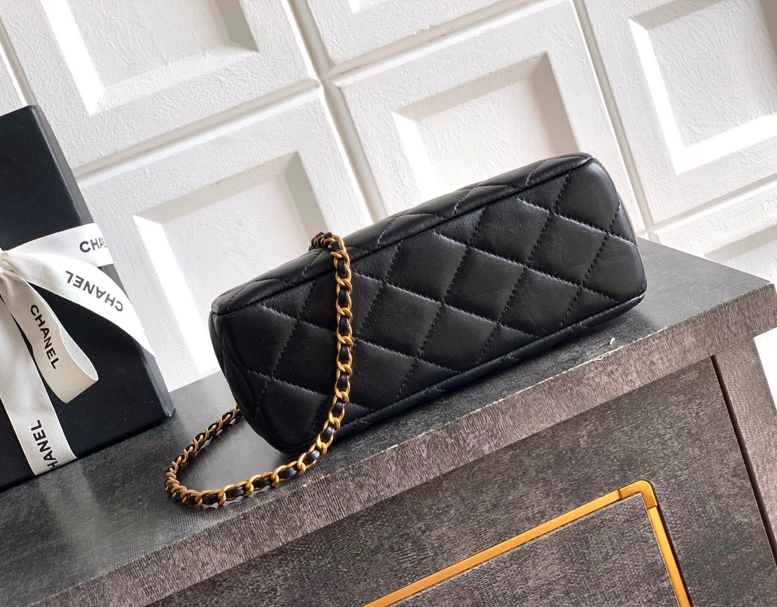 Chanel Quilted Pearl Frame Clutch on Chain (Black)