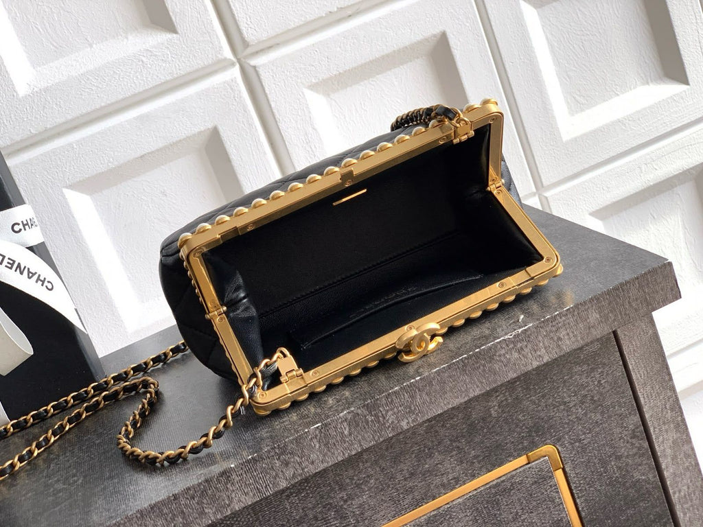 Chanel Quilted Pearl Frame Clutch on Chain (Black)