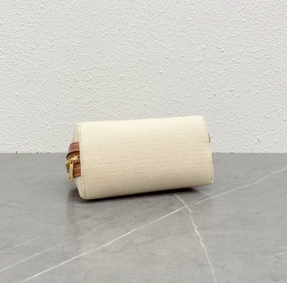Celine Cuir Triomphe Chain Clutch (Textile and Calfskin Natural / Tan)