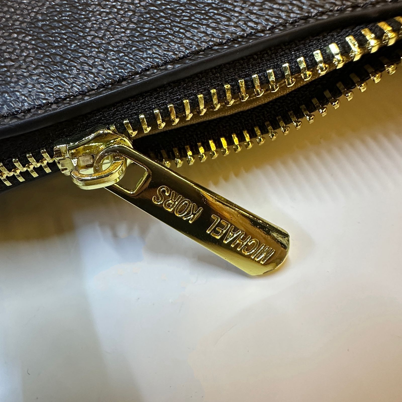 Michael Kors Signature Logo Large Hobo Bag (Black)