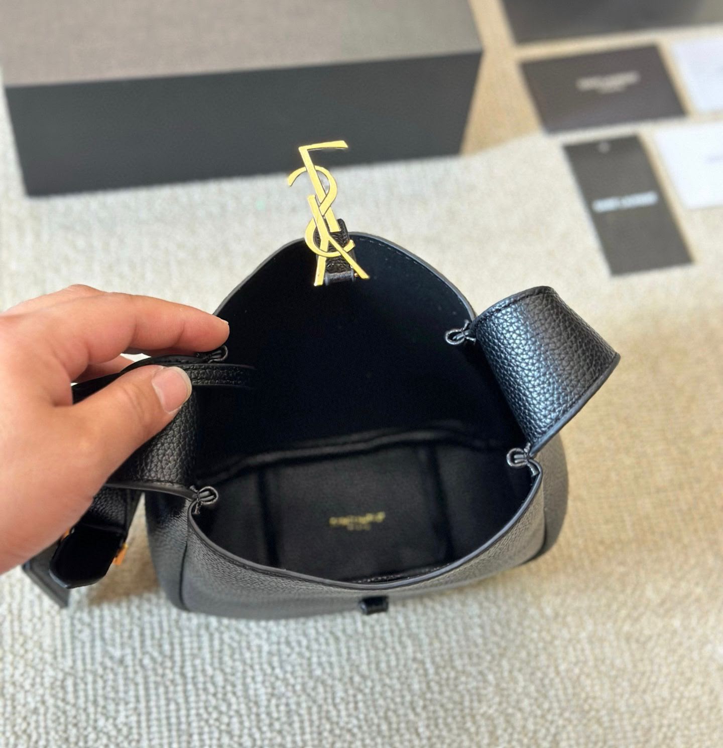 Saint LaurentToy 5 à 7 Bucket Bag (Black Grained Leather)