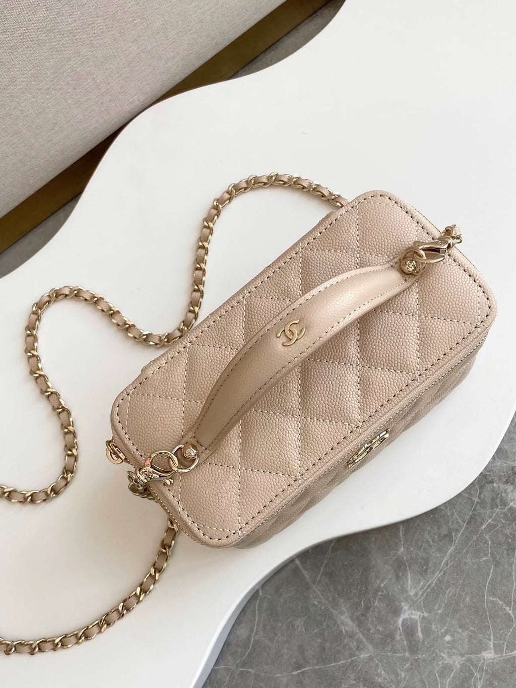 Chanel Small Quilted Caviar Vanity Case with Top Handle (Blush Pink / Beige Pink)