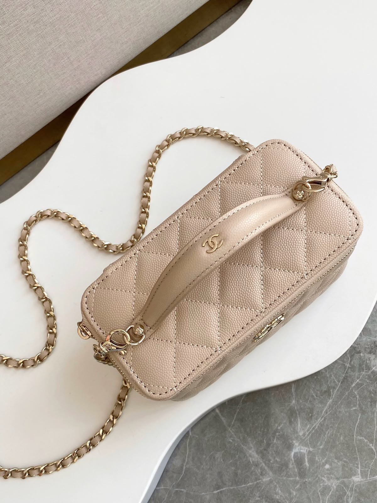 Chanel Small Quilted Caviar Vanity Case with Top Handle (Blush Pink / Beige Pink)