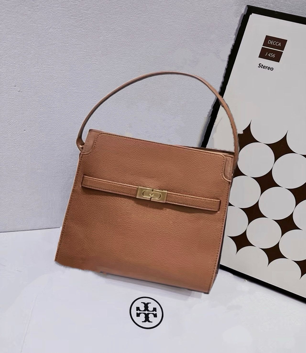 Tory Burch Lee Radziwill Pebbled Leather Shoulder Bag (Tan)