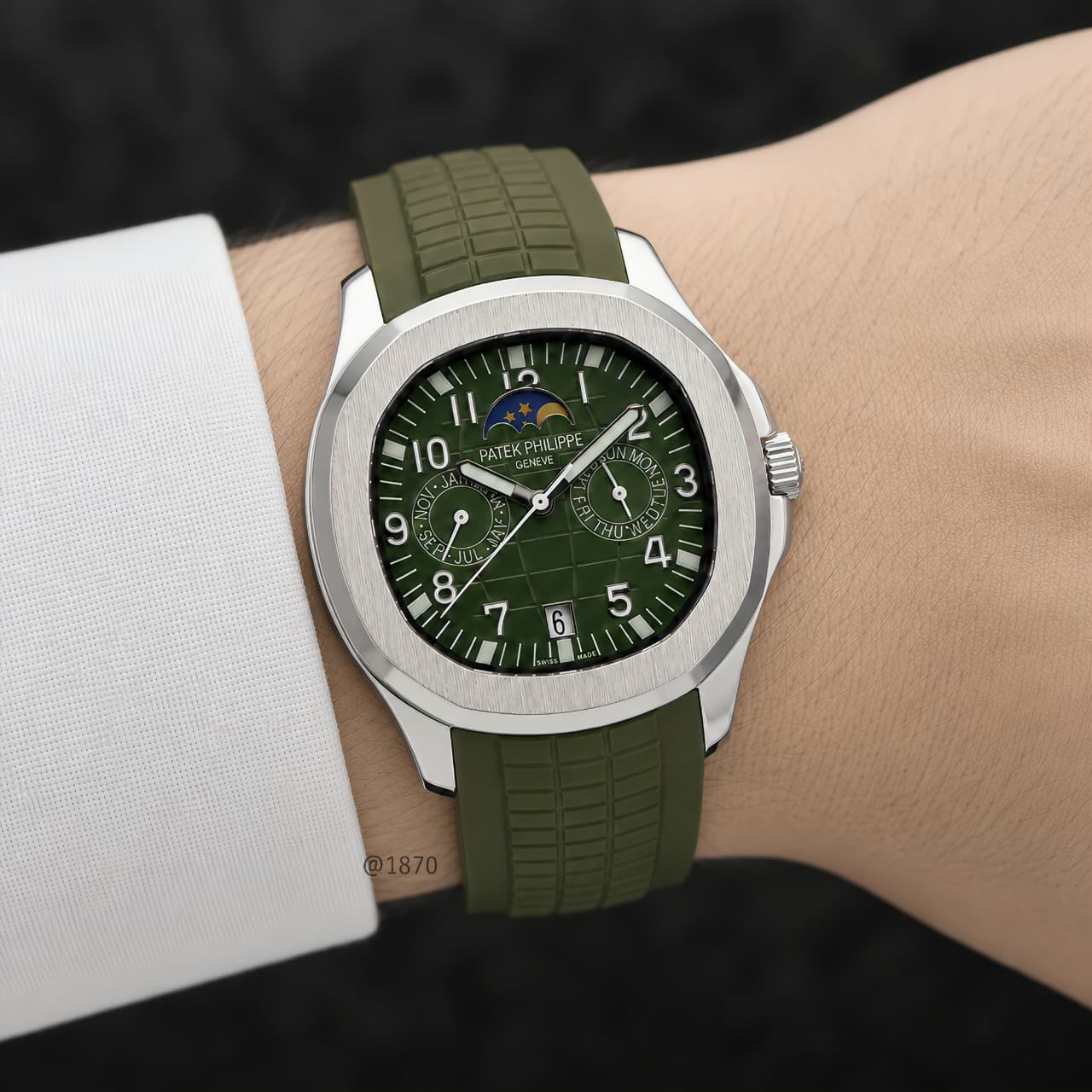 Patek Philippe Aquanaut Annual Calendar (Olive Green / Steel)