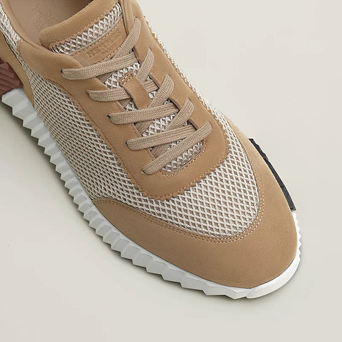 Bouncing sneaker