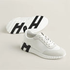 Bouncing sneaker